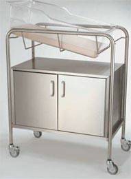 Bassinet w/ 17in Cabinet